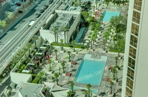 Las Vegas Hotel | Solara Vita at MGM Signature