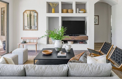 Sonoran Hills House | Solstice by AvantStay | Contemporary Oasis w/ Pool, Spa & Bar in Gated Community
