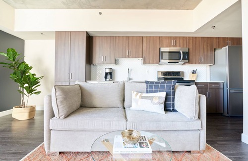 Downtown Phoenix Apartment | Sonder at McKinley | One-Bedroom Apartment w/Balcony