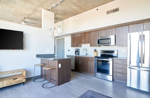 Downtown Phoenix Apartment | Sonder at McKinley | Queen Studio Apartment w/Balcony