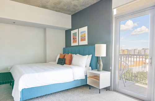 Downtown Phoenix Apartment | Sonder at McKinley | Superior One-Bedroom Apartment