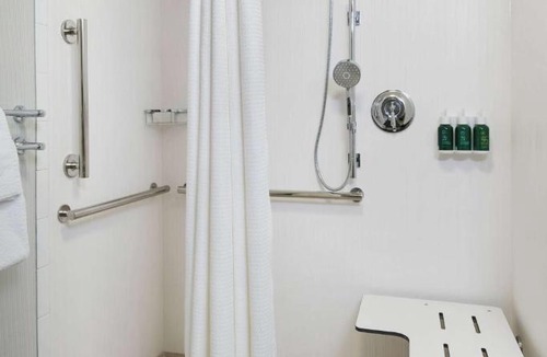 Raisin Hotel | Sonesta ES Suites Fresno