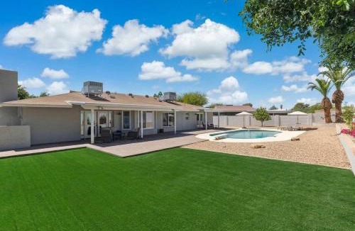 Paradise Valley Village House | Sonoran Sunset Retreat - Pool Firepit - Games