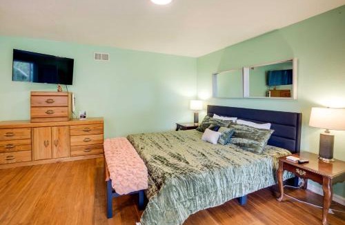 Smith River Apartment | Soothing Studio w/Lush Views: 2 Mi to Beach!