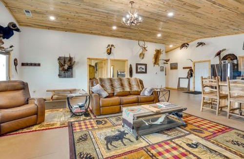 Fedora House | South Dakota Nature Getaway w/Hot Tub
