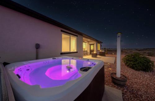 Kanab House | Southern Utah High Desert Family Home with Private Hot Tub