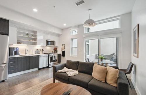 Highland House | Southwestern Charm | Studio Loft | Shady Deck w/Pets