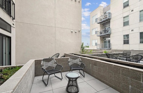 Highland House | Southwestern Charm | Studio Loft | Shady Deck w/Pets