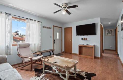 Leadville House | Spacious 10 guest GEM in Leadville Pets okay