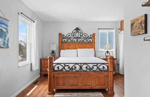 Leadville House | Spacious 10 guest GEM in Leadville Pets okay