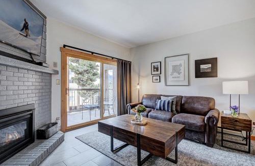 Peak 9 Apartment | Spacious 2 bed, 2 bath Mountainwood 301 condo in Breckenridge, sleeps 8 guests