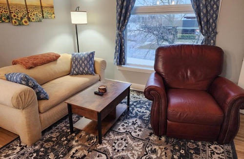 Downtown Apartment | Spacious 2BR Apt Downtown, 2 Blocks from State Capitol