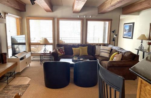 Mount Crested Butte Apartment | Spacious 3 Br With Updated Kitchen Condo