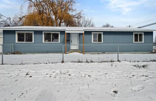 Sandpoint House | Spacious 4 Bedroom freshly updated Home