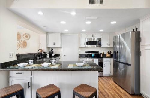 McCormick Ranch House | Spacious 4Bedroom Home with Private Pool in Prime Location