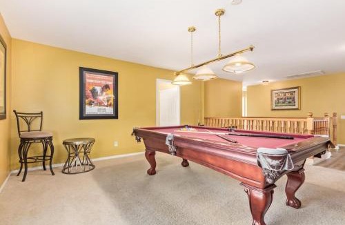 Sheely Farms House | Spacious 6BR Oasis with Pool Hot Tub and Game Room