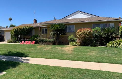 Raisin House | Spacious and Centrally Located Family Friendly Home