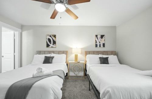 Arlington Apartment | Spacious and Stylish Apartment right near ATT Stadium