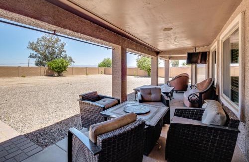 San Tan Valley House | Spacious Backyard! Family Haven in San Tan Valley