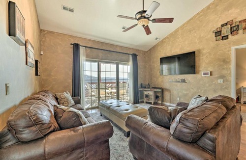 Indian Point House | Spacious Branson Condo on Table Rock Lake!
