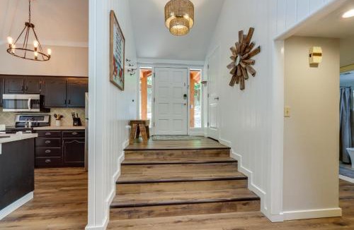 Osage Beach House | Spacious Decks & Dock: Margaritaville Home!