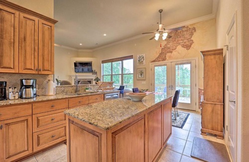 Eureka Springs House | Spacious Eureka Springs Home with Lake Views!