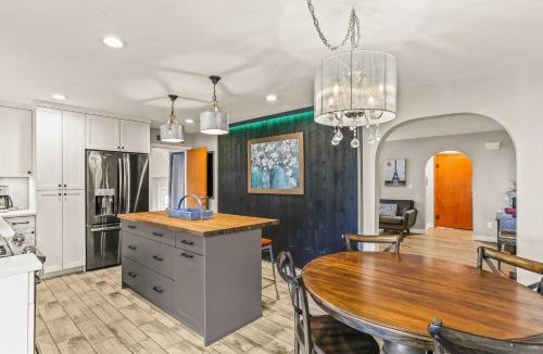 Winstead Park House | Spacious Family Home w/Garage Game Room & Office!