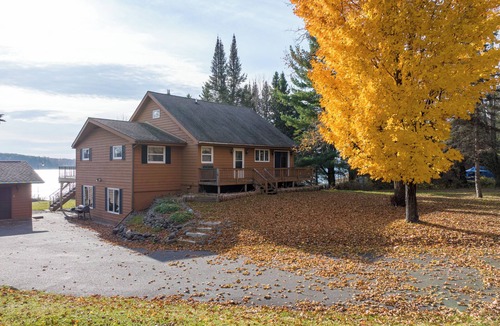 Cable House | Spacious Lakefront Cabin on Lake Namakagon