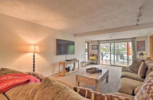 Lake Ripley House | Spacious Lakehouse w/Deck, Kayaks, & Dock!