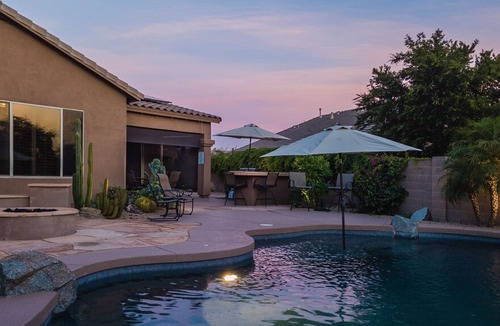 McDowell Mountain Ranch Villa | Spacious McDowell Mountain Ranch Villa w/Heated Pool, BBQ, Fire Pit - Sleeps 10!
