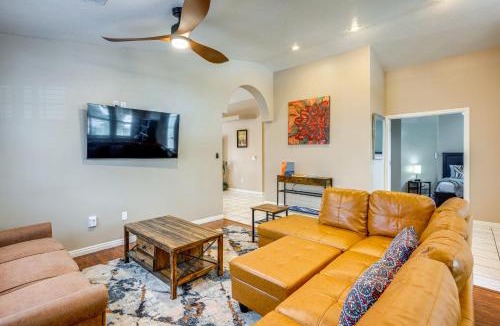 Mesquite House | Spacious Mesquite Home ~ 3 Mi to Golf Courses!