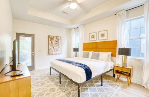 Bentonville House | Spacious Modern Retreat with Game Room & Fire Pit near Trails