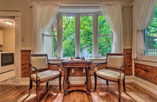 Hot Springs House | Spacious & Updated 1920's HSNP Craftsmen Home