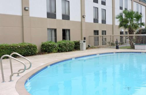Lafayette Hotel | Spark by Hilton Lafayette