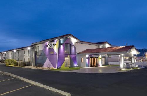 Rock Springs Hotel | Spark by Hilton Rock Springs