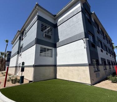 Tempe Hotel | Spark by Hilton Tempe Phoenix Airport