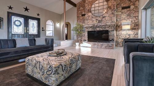 Fountain Hills House | Spectacular Fountain Hills 5 Bdrm wPool and Views