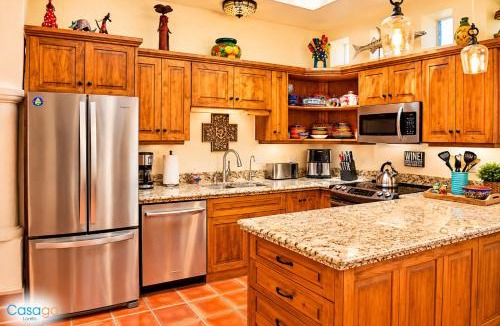 Nopolo House | Spectacular Home Located steps from Lap Pool with Great Patio