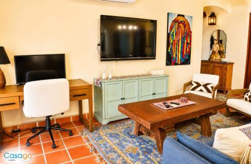 Nopolo House | Spectacular Home Located steps from Lap Pool with Great Patio