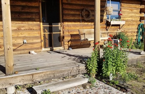 Pinedale House | spectacular snow-capped mountain views, best fishing in Wy. close to Yellowstone
