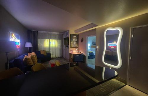 Las Vegas Apartment | SPHERE IN 4K - Vintage Vegas Condo with Sphere and Strip Views!