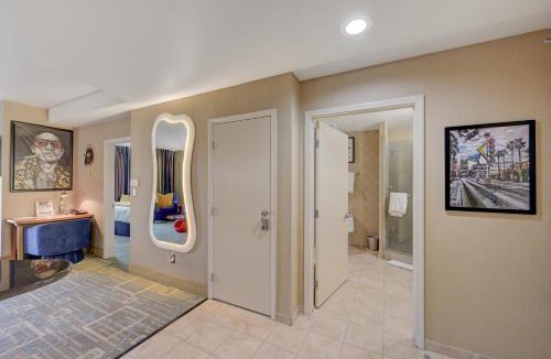Las Vegas Apartment | SPHERE IN 4K - Vintage Vegas Condo with Sphere and Strip Views!