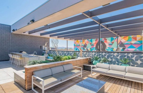 Tempe Apartment | Spotless 1BD - Pool, Gym, Parking, W-D - Sleeps 4