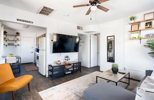 Tucson Apartment | Spring Escape 1BR by UA DT Just 2 Min to Banner