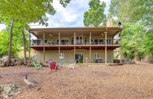 Mammoth Spring House | Spring River Vacation Rental w/Deck & Views