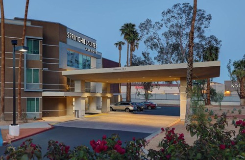 Palm Desert Hotel | SpringHill Suites by Marriott Palm Desert