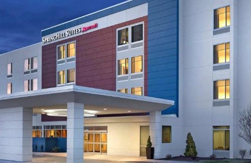 Dearborn Hotel | SpringHill Suites by Marriott Detroit Dearborn