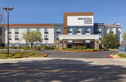 Lancaster Hotel | SpringHill Suites by Marriott Lancaster Palmdale