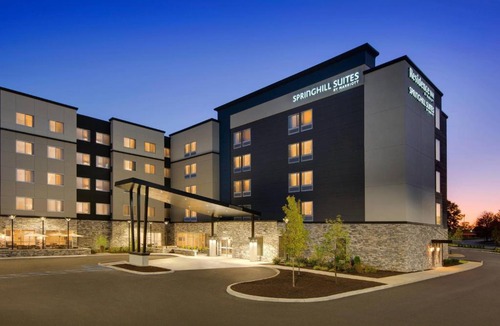 Indianapolis Hotel | SpringHill Suites by Marriott Indianapolis Keystone