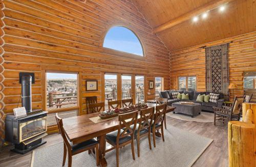 Red Lodge House | Spruce Lodge
